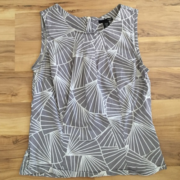 H&M Seashell Blouse - Picture 3 of 4